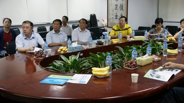 2010年9月14日鎮(zhèn)江市陳市長一行蒞臨我院調(diào)研指導